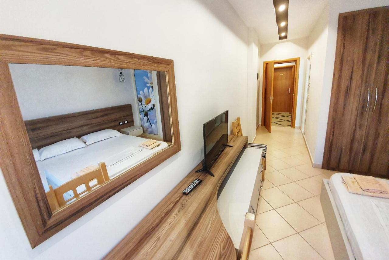 Hotel Kamomil Škalngur Esterno foto