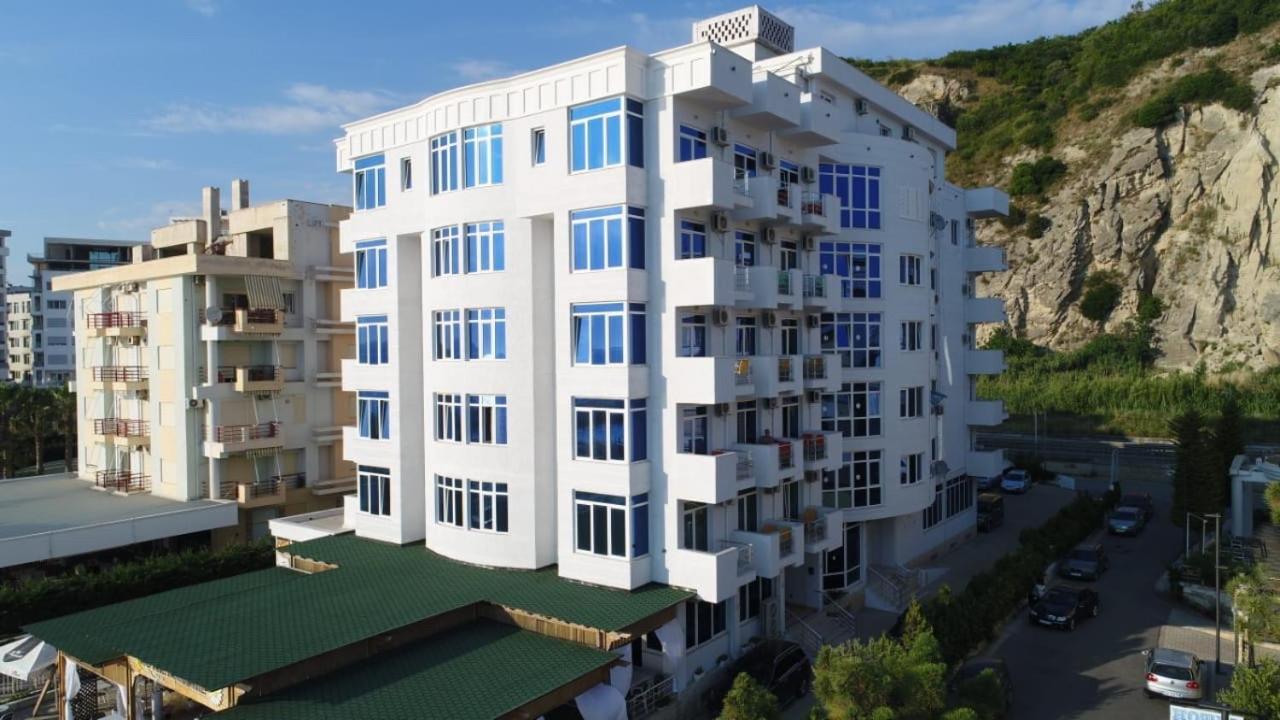 Hotel Kamomil Škalngur Esterno foto