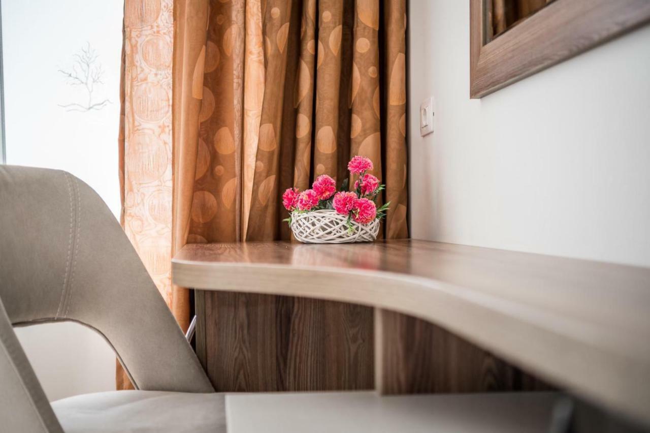 Hotel Kamomil Škalngur Esterno foto